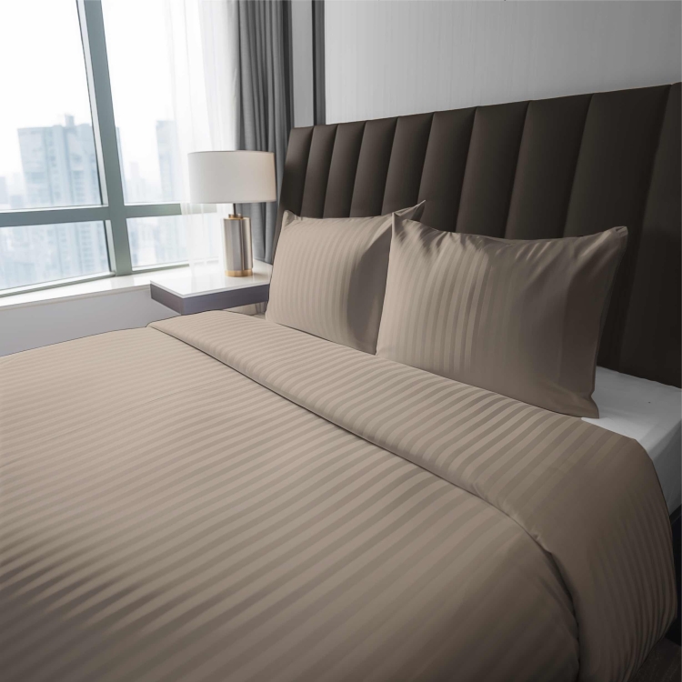 PURE_TAUPE_01.jpg