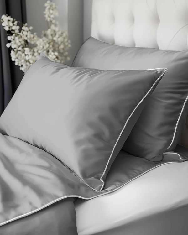 posciel-szara-z-biala-lamowka.webp