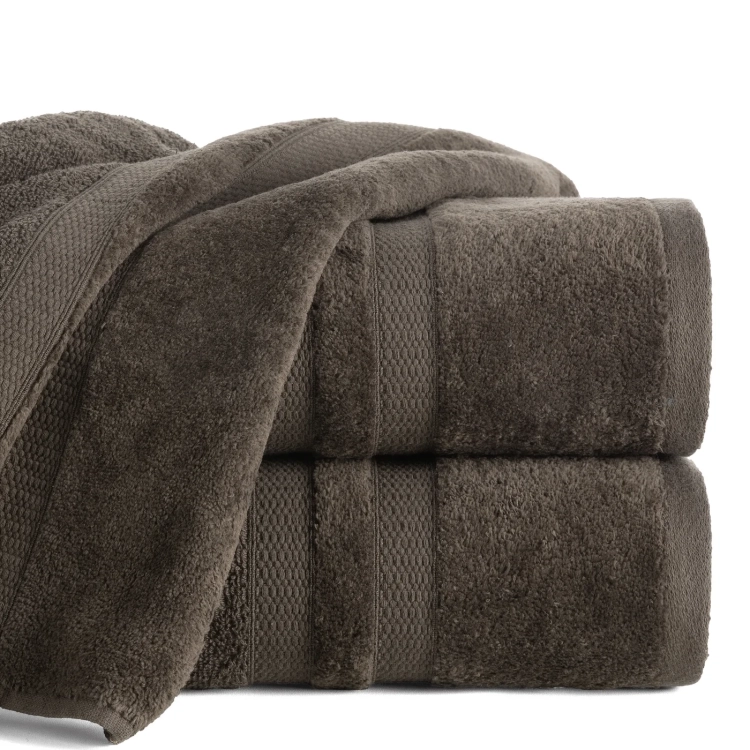 recznik brazowy.webp