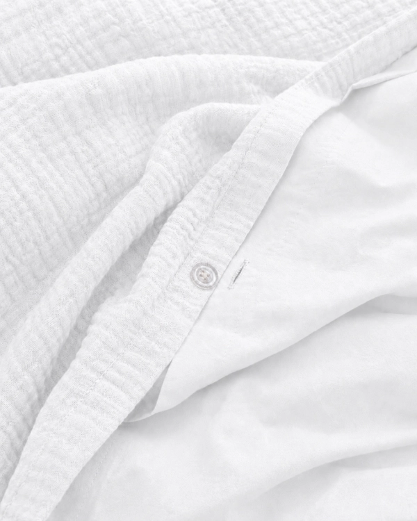 WHITE_06.jpg