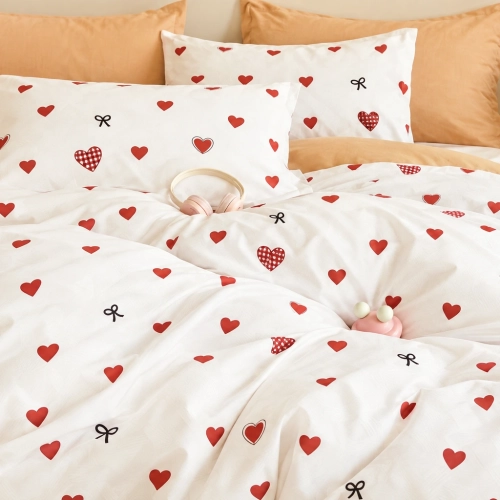 posciel-serca-M2012-1024x1024-kadr.webp